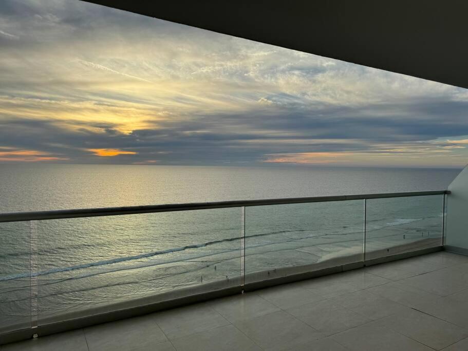 Departamento De Lujo Vista Al Mar Piso 15 Apartman Mazatlán Kültér fotó